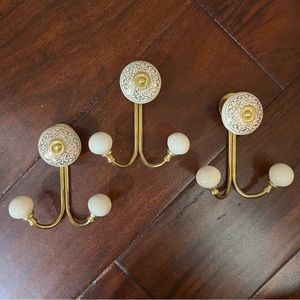 Decorative Wall Fixtures